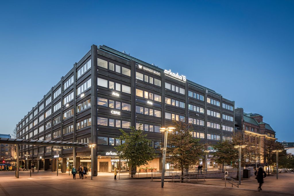 Toimitilat Kamppi - Arkadiankatu 6, on upealla ja keskeisellä sijainnilla oleva rakennus joka tarjoaa arvotiloja yrityksille