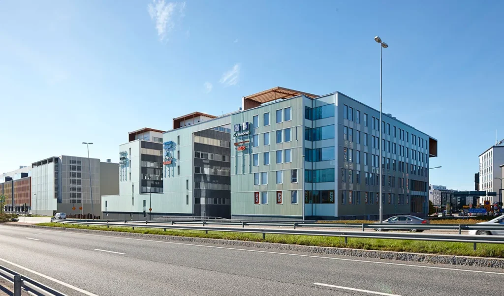 Alberga Business Park sijaitsee erinomaisella paikalla Leppävaaran liikennekeskuksen läheisyydessä