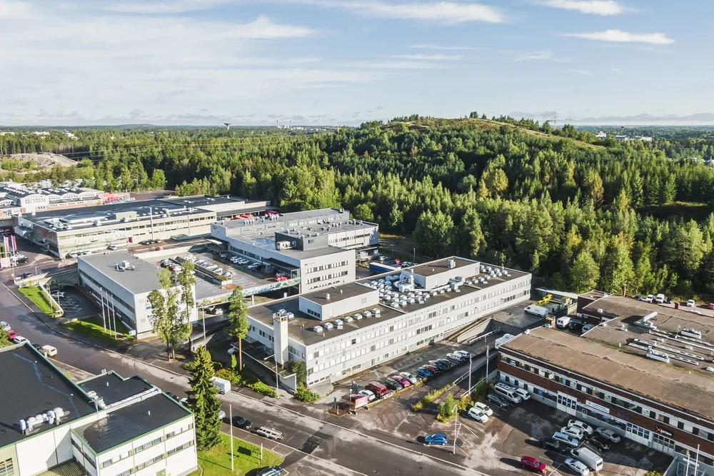 7 aliarvostettua toimitila-aluetta pääkaupunkiseudulla – missä yritys saa nyt enemmän vastinetta rahalle?